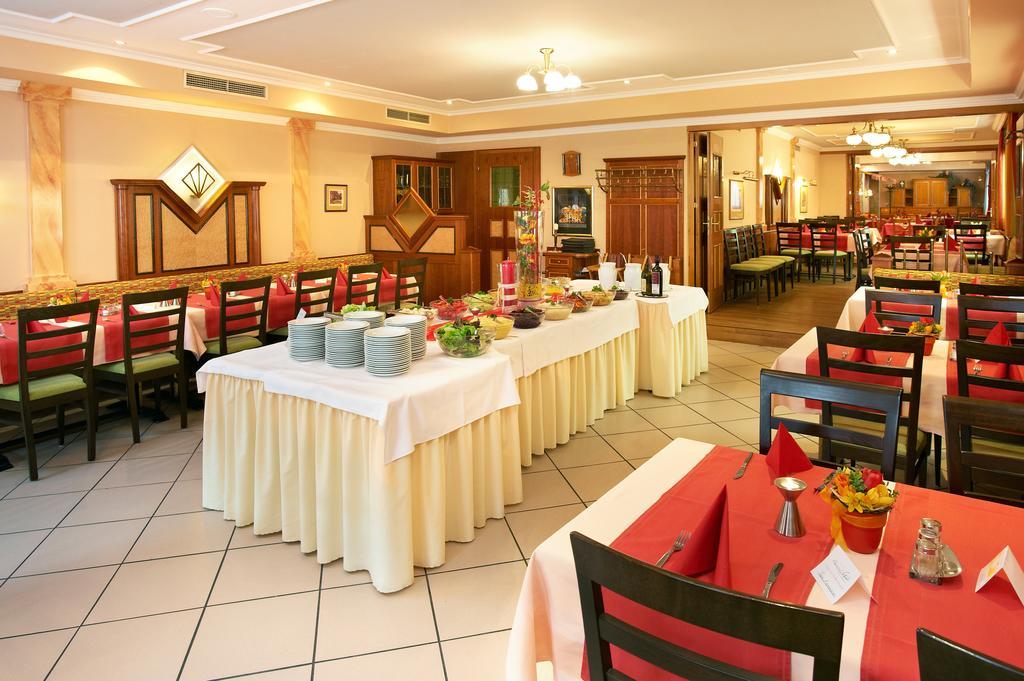 Gasthof Gigl นอยชตัดท์ อัน แดร์ โดเนา ภายนอก รูปภาพ