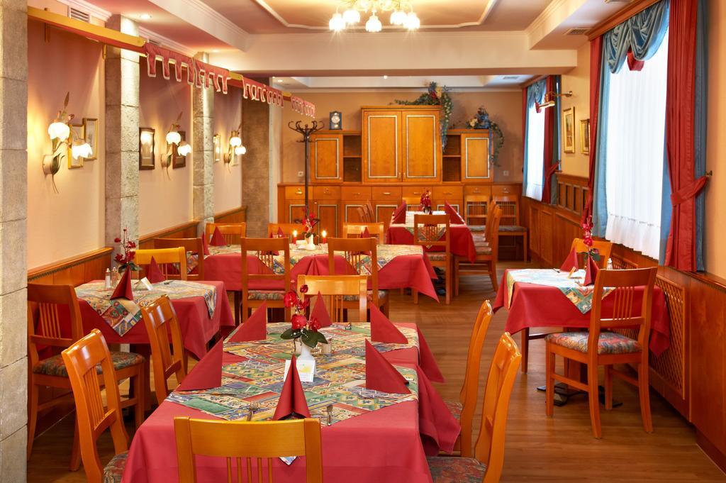 Gasthof Gigl นอยชตัดท์ อัน แดร์ โดเนา ภายนอก รูปภาพ